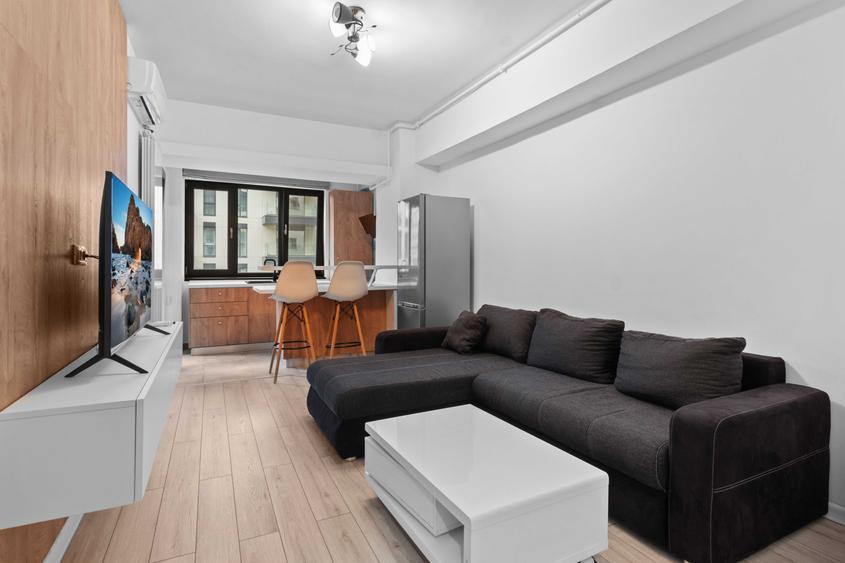 Apartament cu 2 camere decomandat în Politehnica