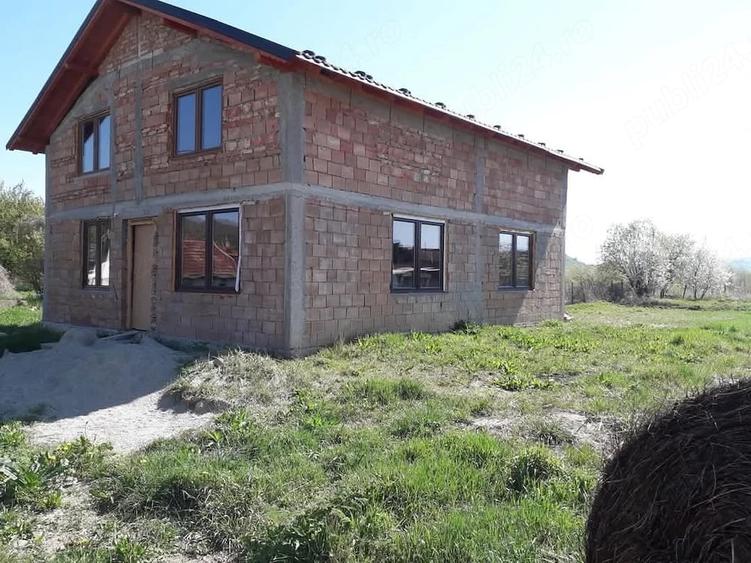 Casă cu Teren 825 Mp în Daia