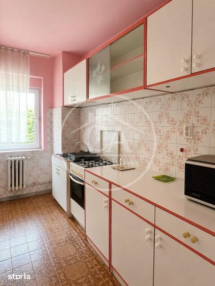 Apartament cu 3 camere decomandat în Orașul Nou