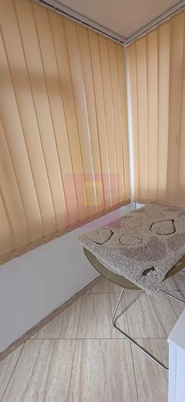Apartamnet cu 3 camere de vanzare in Campina, Central - 2