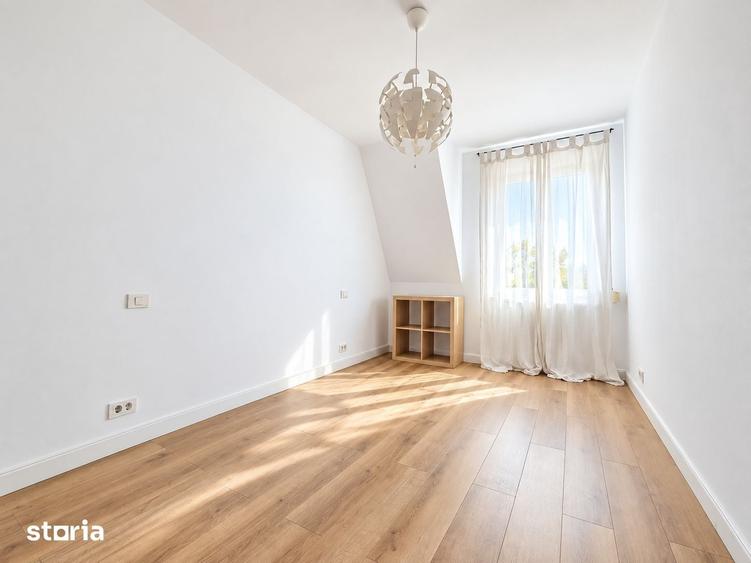 Casă cu 7 camere cu Teren 200 Mp în Central