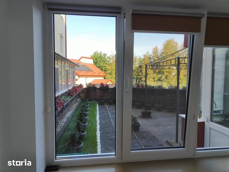 Apartament cu 3 camere decomandat în Tătărași