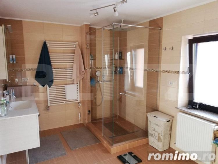 Casă cu 8 camere cu Teren 1545 Mp în Central