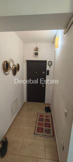 Apartament cu 2 camere decomandat, mobilat în Titan
