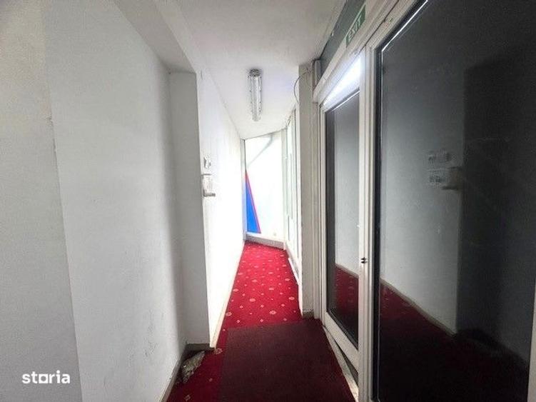 Spațiu comercial, de 43 mp, în Central