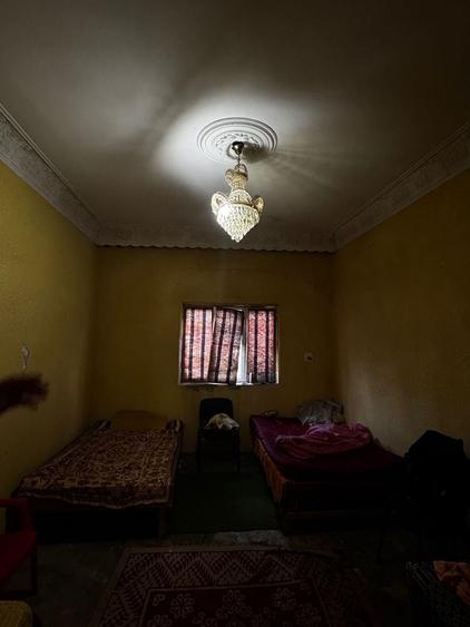 Casă cu 4 camere în Stejaru