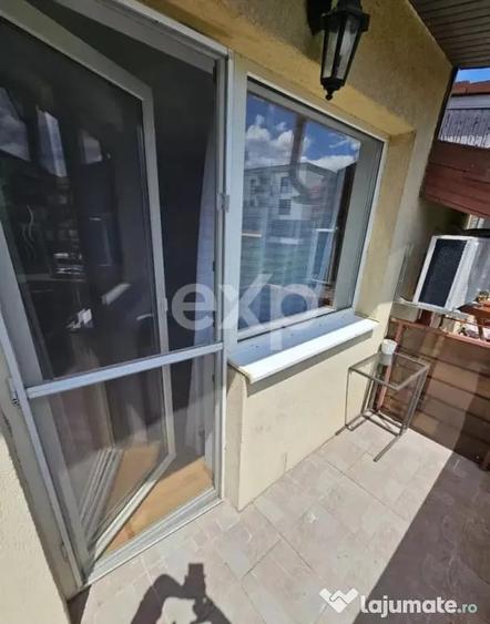 Apartament cu 3 camere semidecomandat în Florești