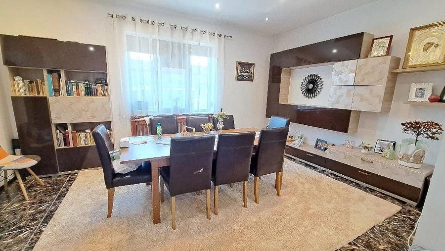 Casă cu Teren 520 Mp în Radu Negru