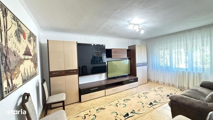 Apartament cu 3 camere decomandat în Decebal