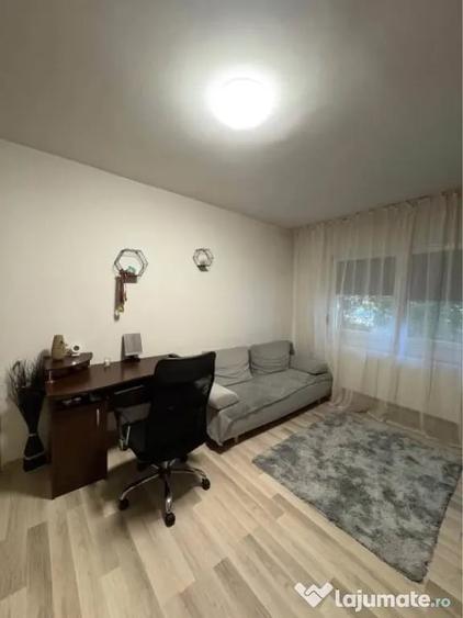 Apartament cu 2 camere semidecomandat în Calea București