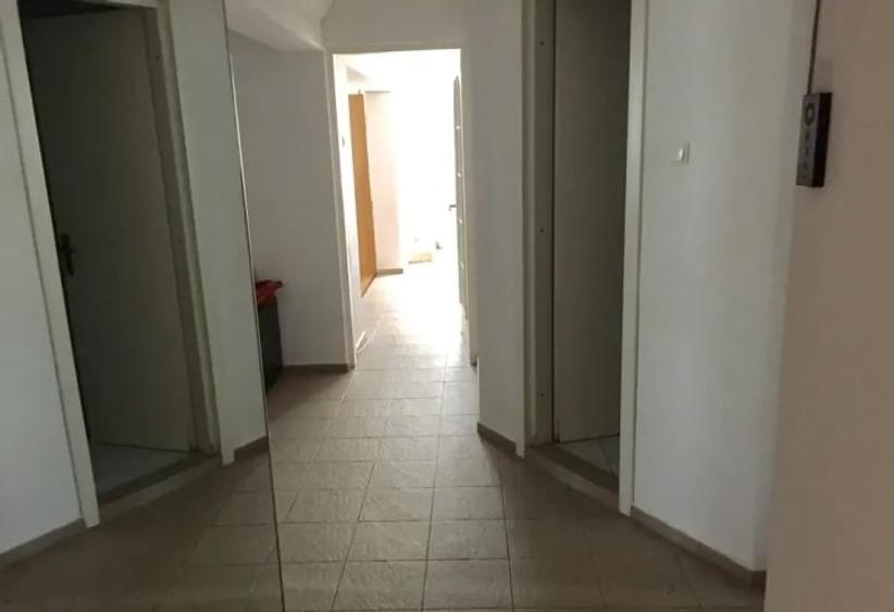 Apartament cu 4 camere decomandat, mobilat în 13 Septembrie