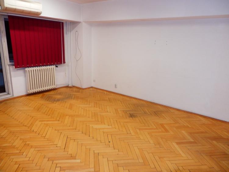Apartament cu 2 camere decomandat, mobilat în Dristor