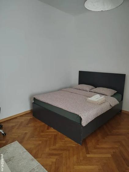 Apartament cu 2 camere nedecomandat în Schei