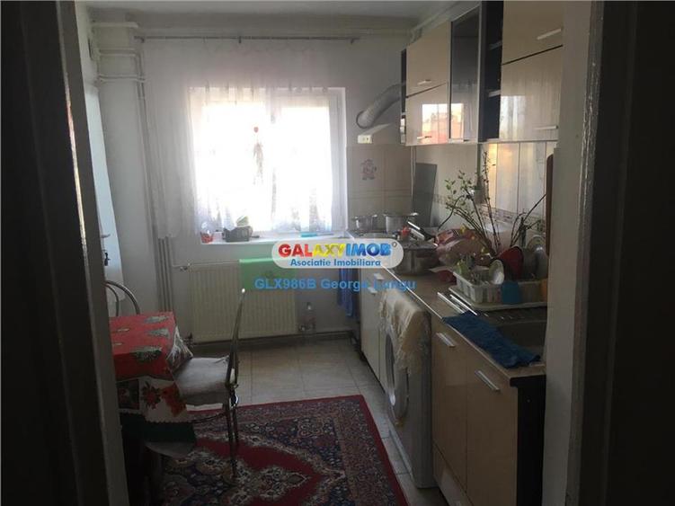 Apartament cu 3 camere decomandat în Cornetu