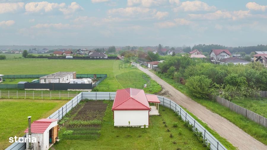 Casă cu 2 camere cu Teren 380 Mp în Hărman