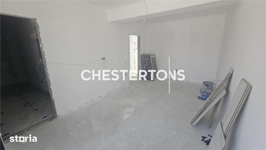 Casă cu 5 camere cu Teren 305 Mp în Central