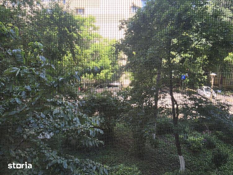 Apartament cu 2 camere decomandat în Colentina