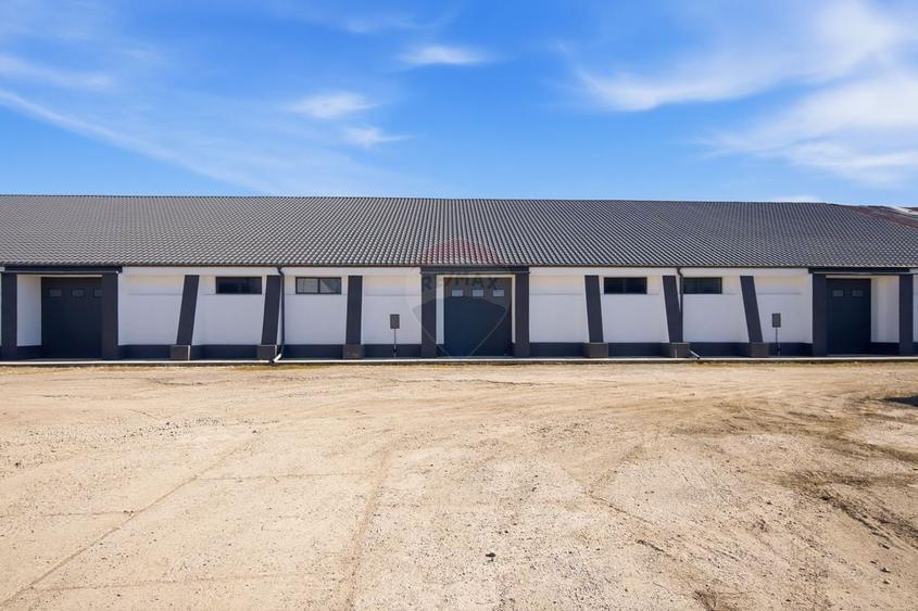 Spațiu industrial, de 1,763 mp, în Periferie