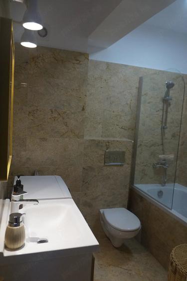 Apartament cu 2 camere decomandat în Turnișor