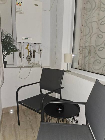 Apartament cu 2 camere semidecomandat, mobilat în Central