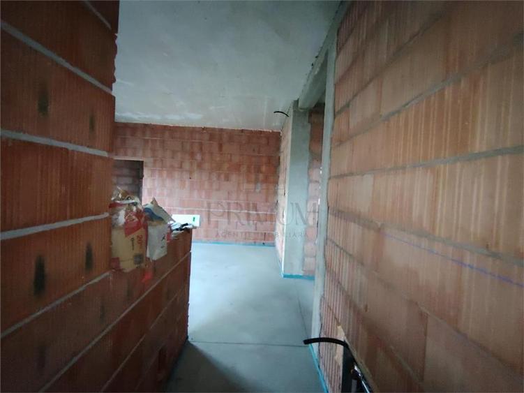 Duplex cu 3 camere cu Canalizare în Moșnița Nouă