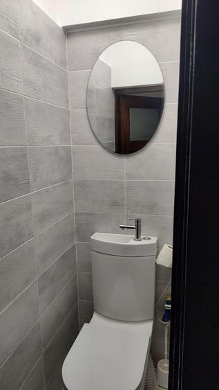 Apartament cu 4 camere semidecomandat în Armeneasca