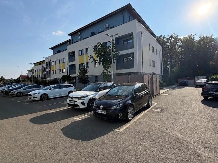 Apartament cu 2 camere decomandat în Ghiroda