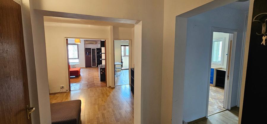 Apartament cu 3 camere decomandat, mobilat în Clucerului