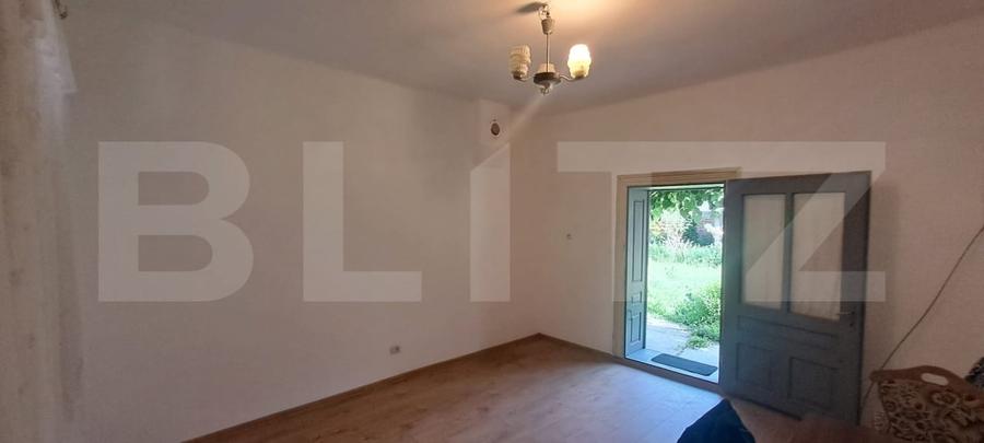 Casă individuală cu 5 camere cu Garaj în Berivoi
