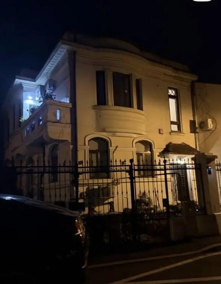 Apartament cu 4 camere decomandat în Unirii