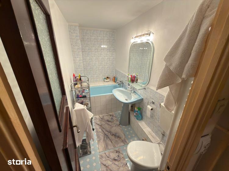 Apartament cu 3 camere în Militari