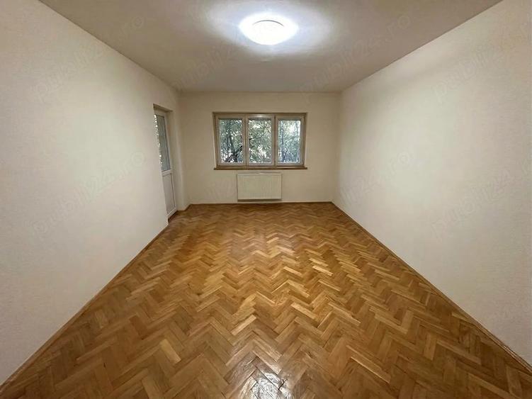 Apartament cu 2 camere decomandat în Eremia