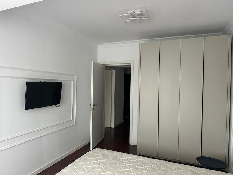 Apartament cu 2 camere, mobilat în City Park Mall