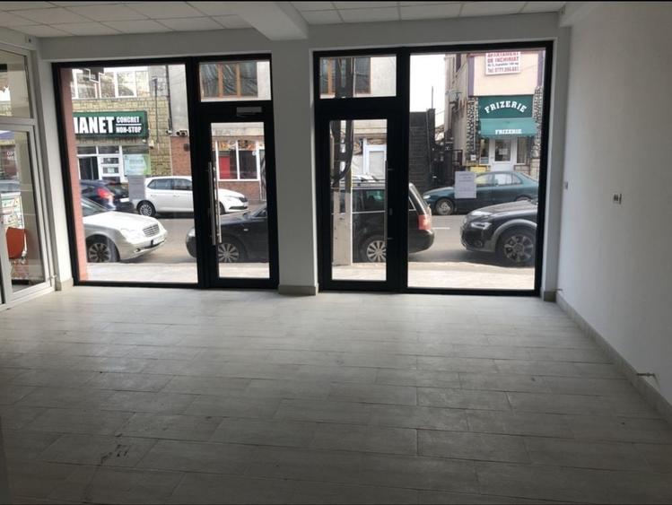 Spațiu comercial, de 60 mp, în Central