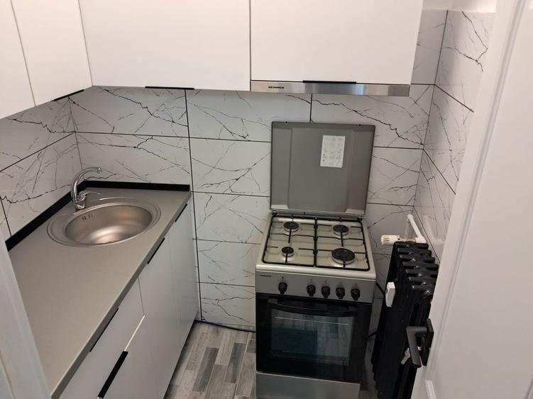 Garsonieră semidecomandată în Far