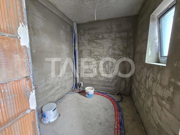 Casă cu Teren 215 Mp în Central