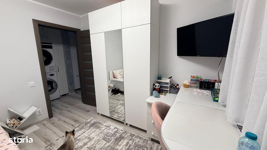 Apartament cu 4 camere decomandat în Central