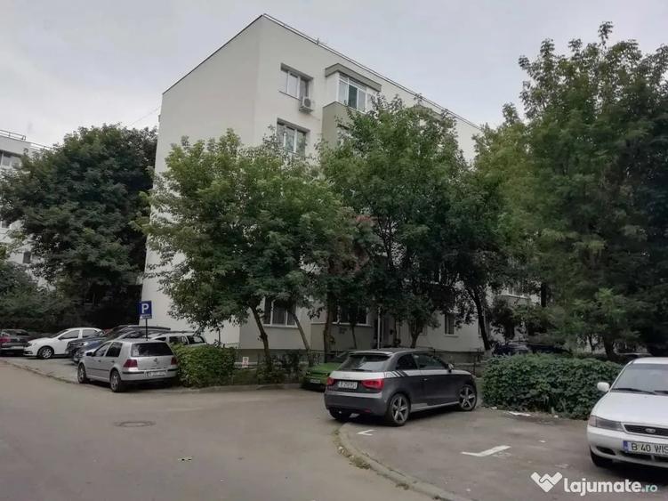 Garsonieră decomandată în Dristor