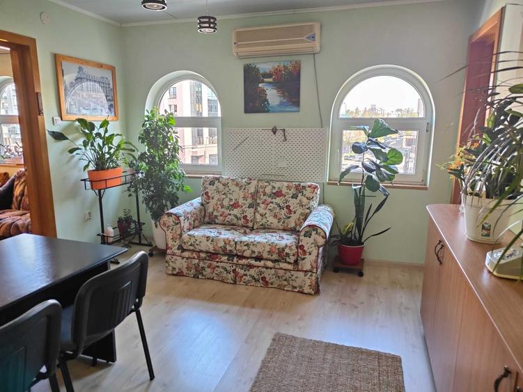 Apartament cu 2 camere semidecomandat în Unirii