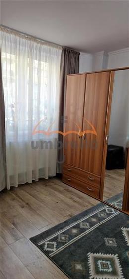 Apartament cu 3 camere decomandat în Horea
