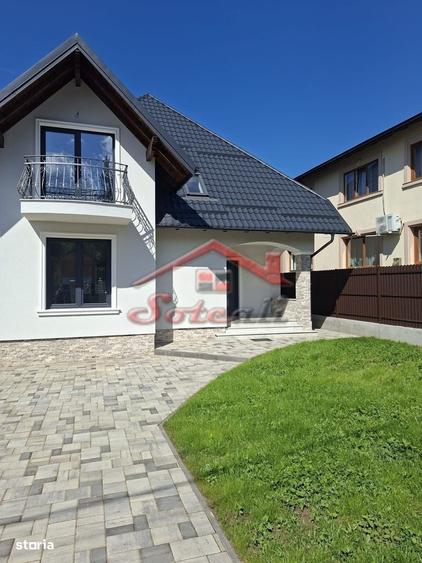 Casă cu 4 camere în Ghioșești