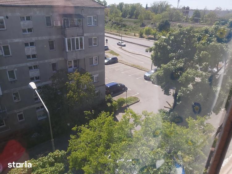 Apartament cu 2 camere decomandat în Decebal