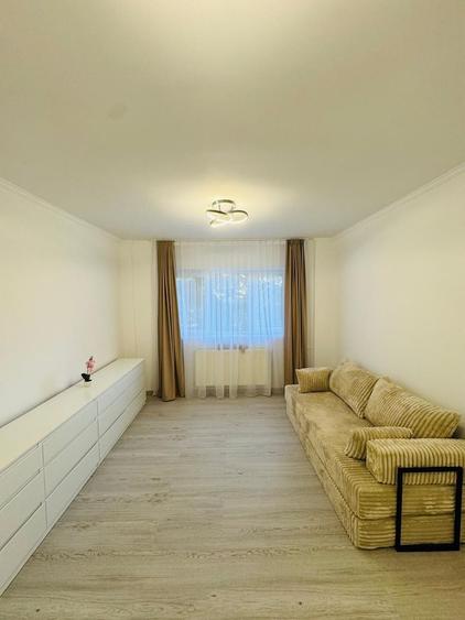 Apartament cu 2 camere semidecomandat, mobilat în Olteniței