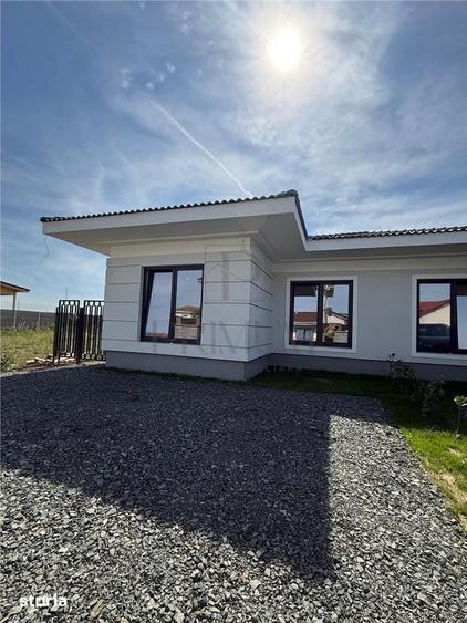 Casă cu 3 camere cu Teren 310 Mp în Central