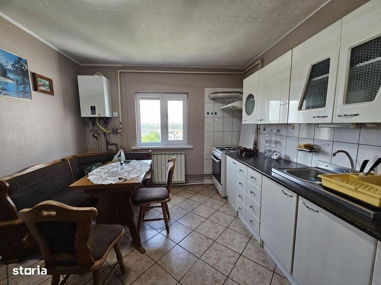 Apartament cu 3 camere în Faleza Nord