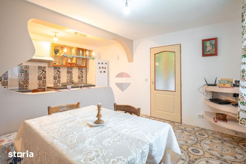 Casă cu 2 camere cu Teren 931 Mp în Șinca