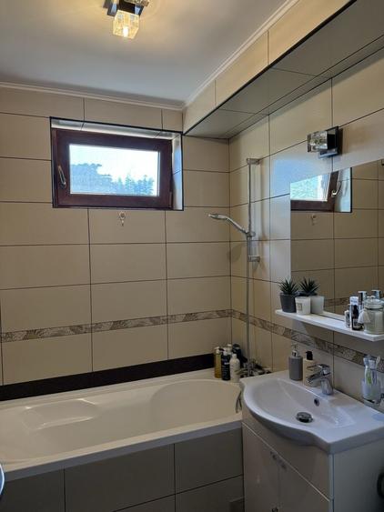 Apartament cu 2 camere semidecomandat în Tomis III