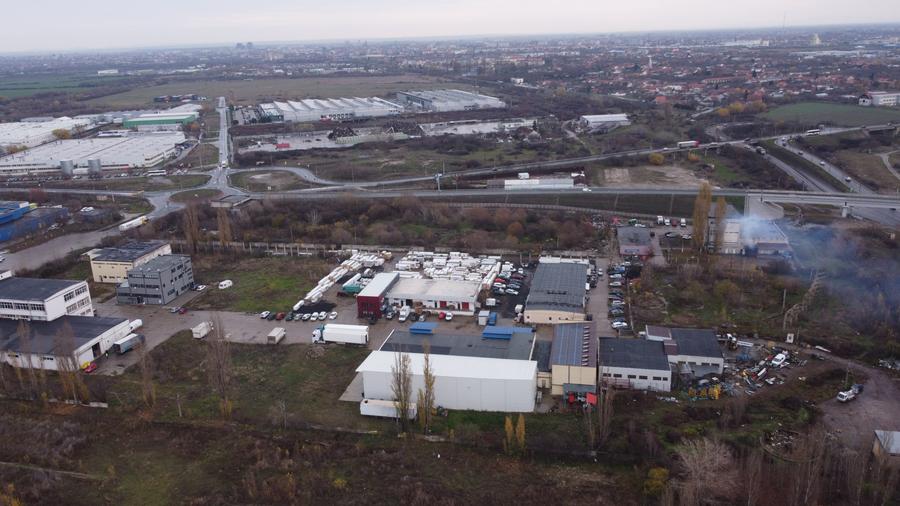 Spațiu industrial, de 1,410 mp, în Vest