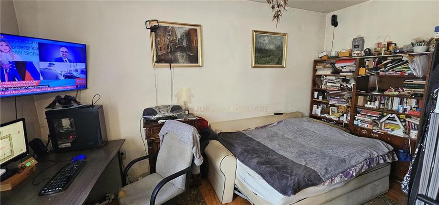 Casă individuală cu 5 camere cu Canalizare în Zorilor