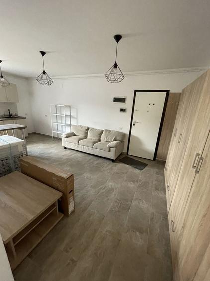 Apartament cu 2 camere semidecomandat, mobilat în Braytim
